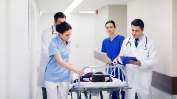 Tips Memilih Klinik gigi Dengan Mencari Review di Internet